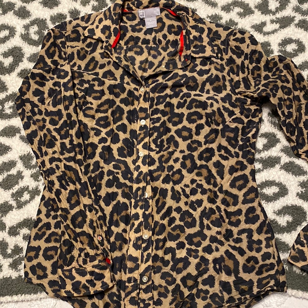 Leopard Silk Blend Long Sleeve Button Down, Women’s Small